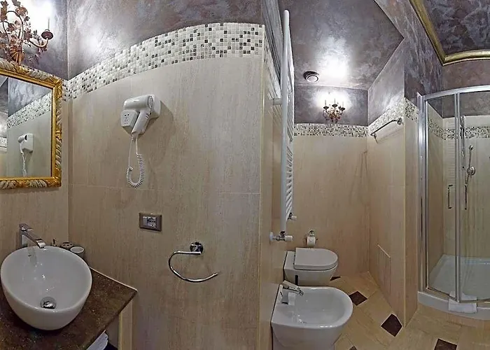 Antica Dimora Delle Cinque Lune Otel 3*