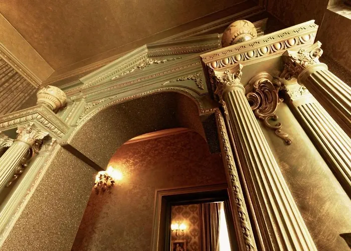Otel Antica Dimora Delle Cinque Lune 3*