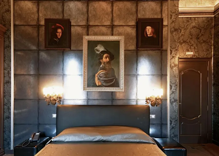Antica Dimora Delle Cinque Lune Otel 3*